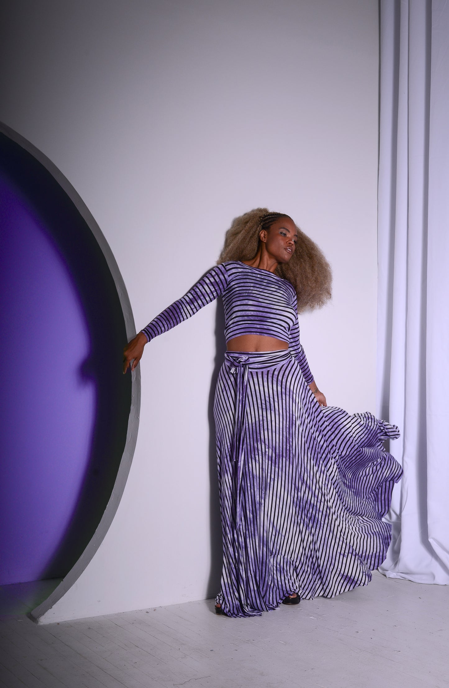 :: skripes :: tie-dyed striped long sleeve crop + circle skirt