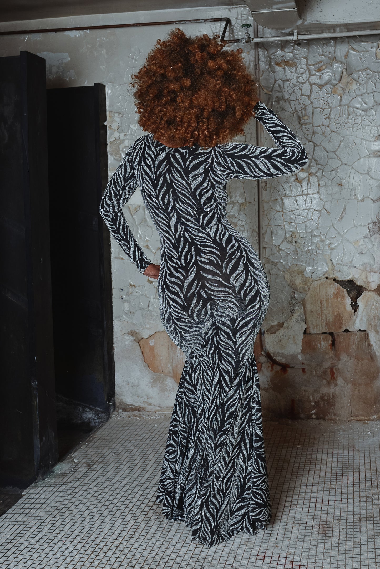:: select :: fancy zebra long sleeve fishtail
