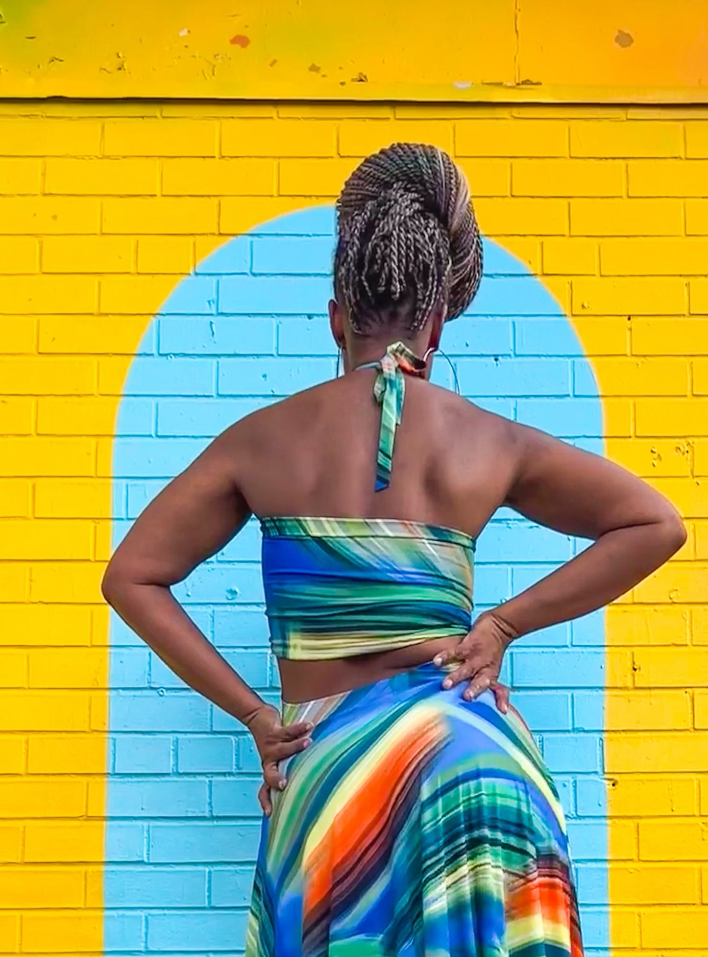 :: select :: tart print back-out halter