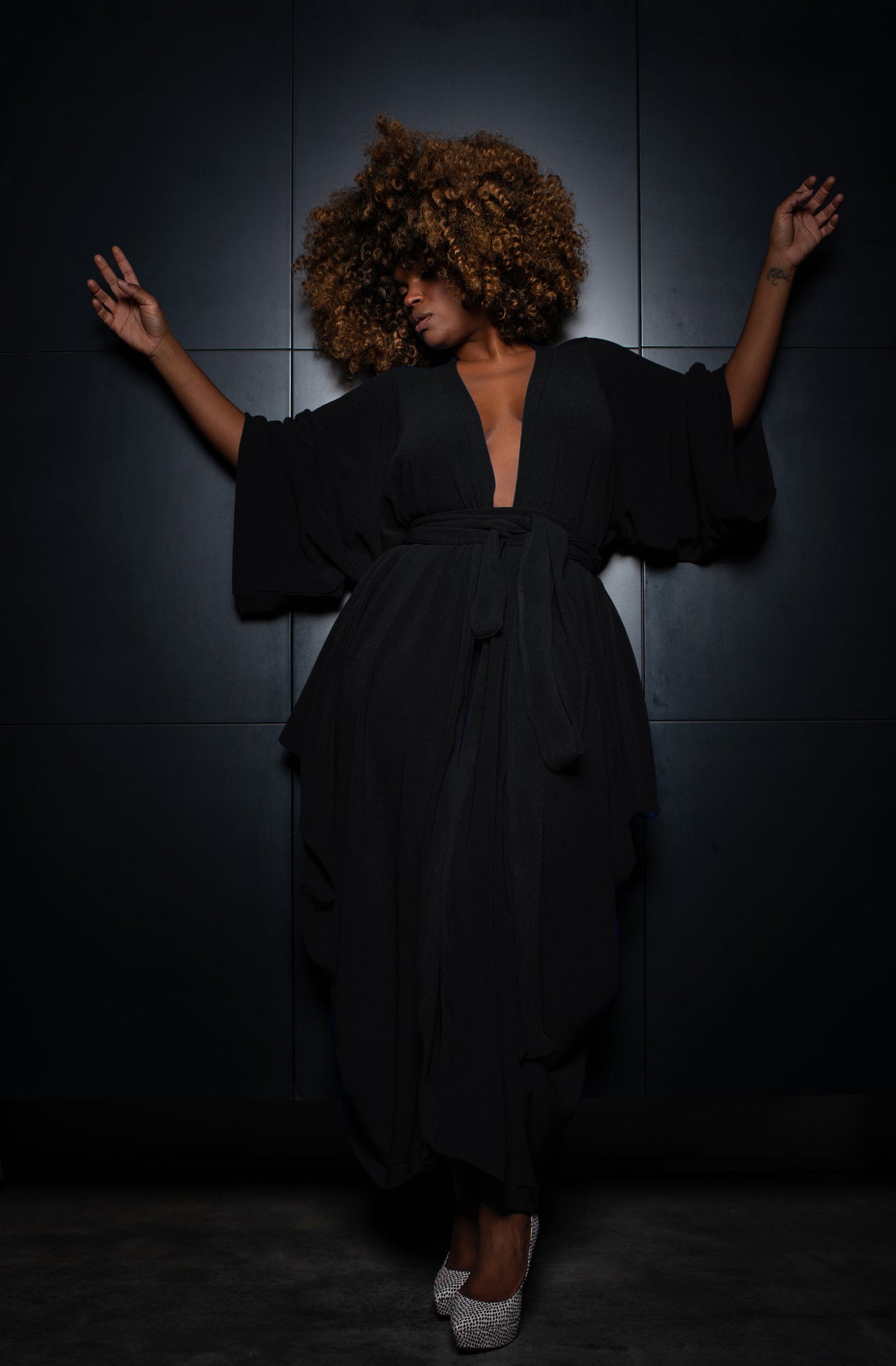:: select :: ink black kimono duster
