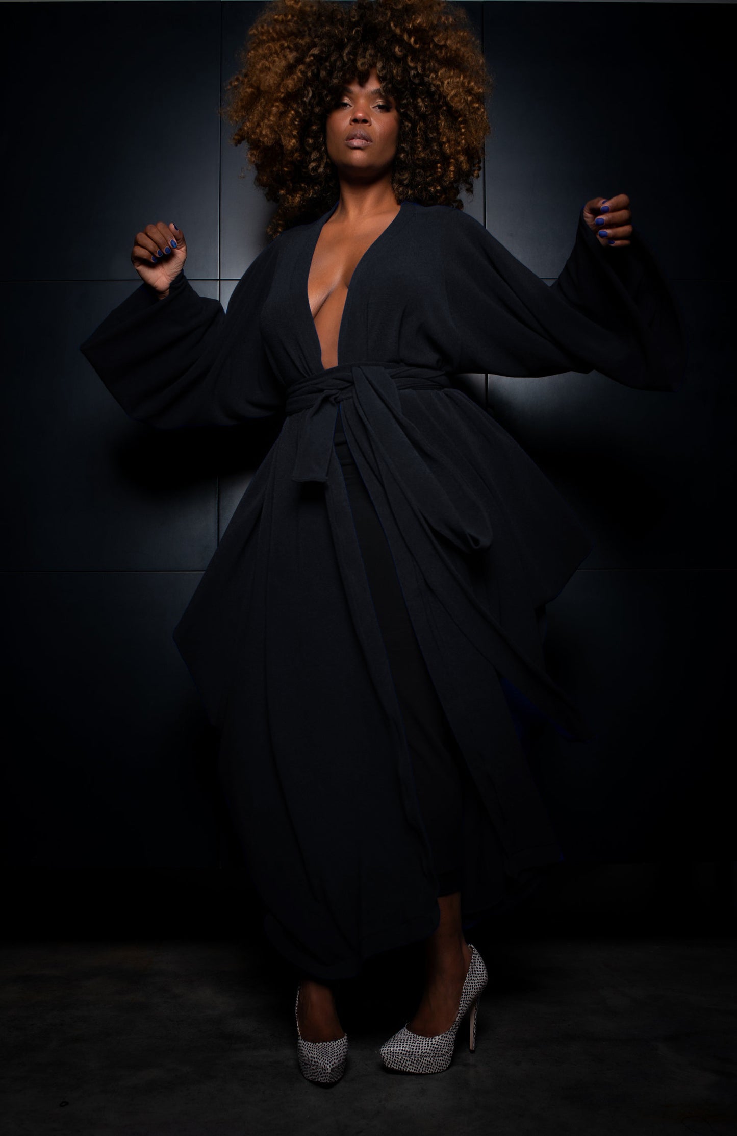 :: select :: ink black kimono duster