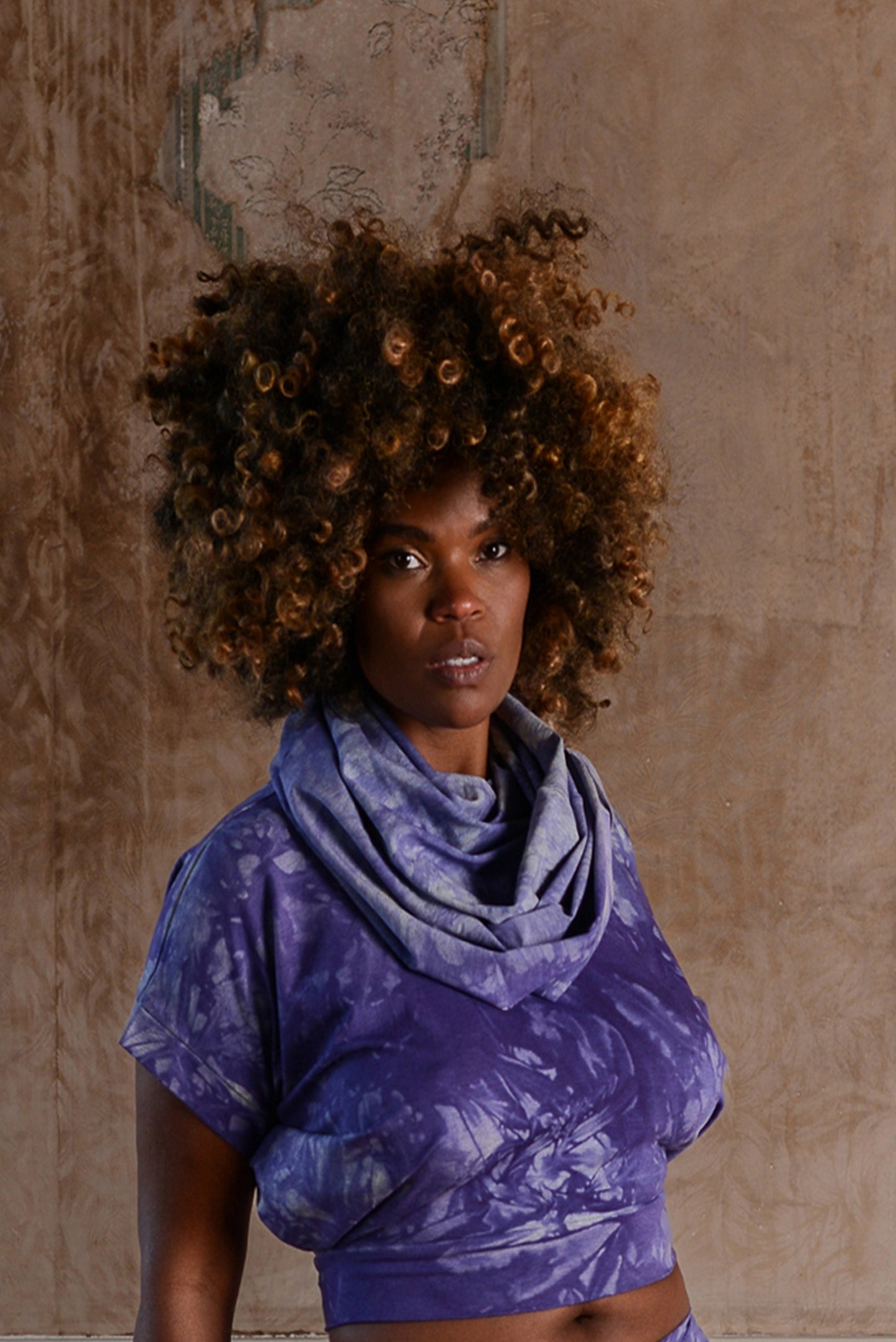 :: select :: short sleeve tie-dye crop w/ cowl (top only)