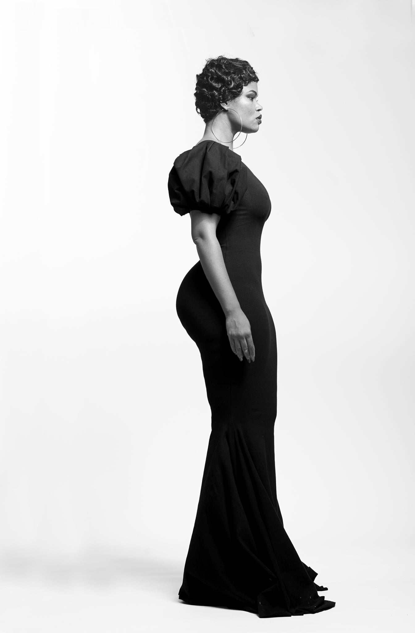 one-shoulder puff fishtail