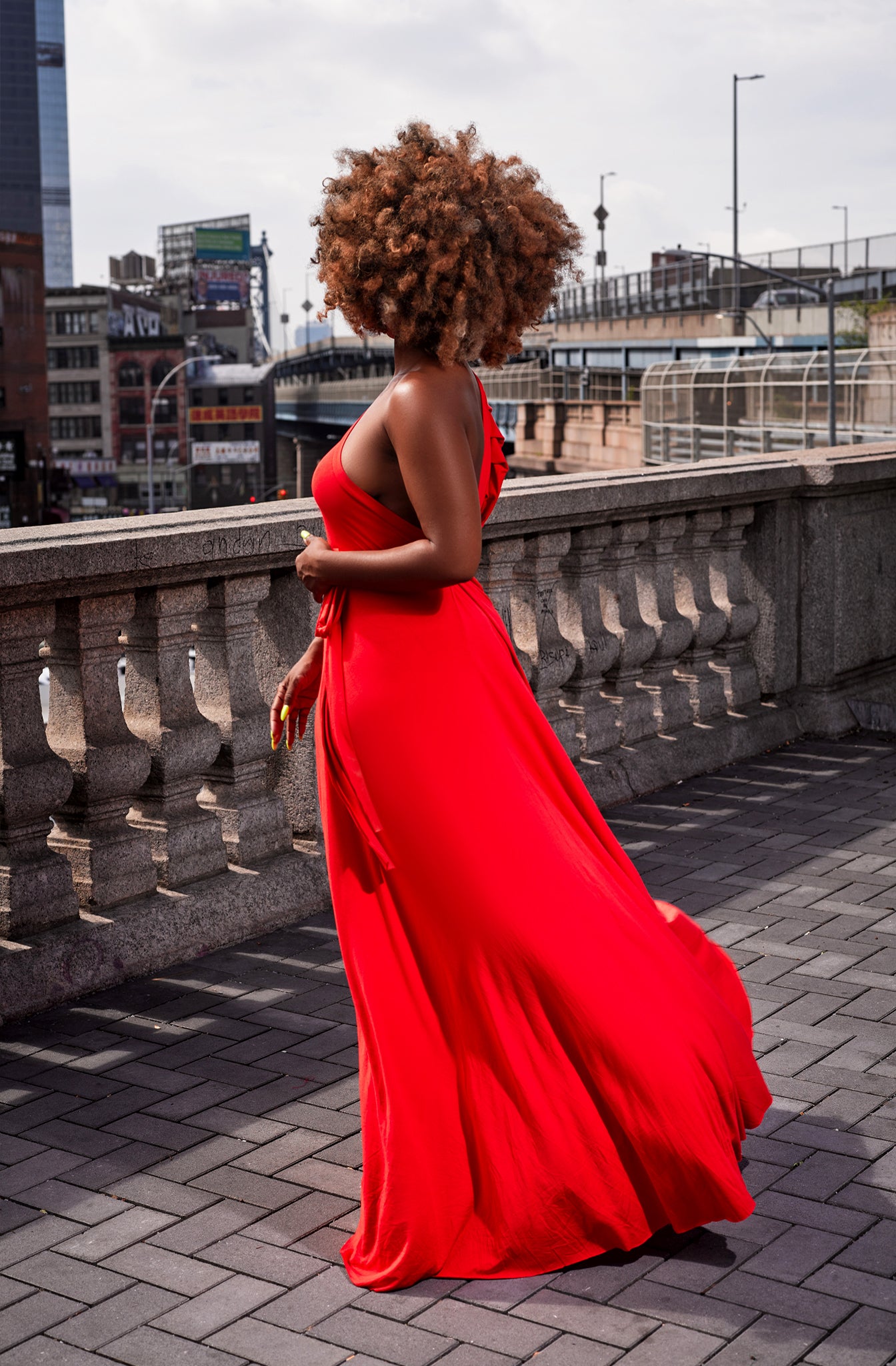 one-shoulder puff grecian