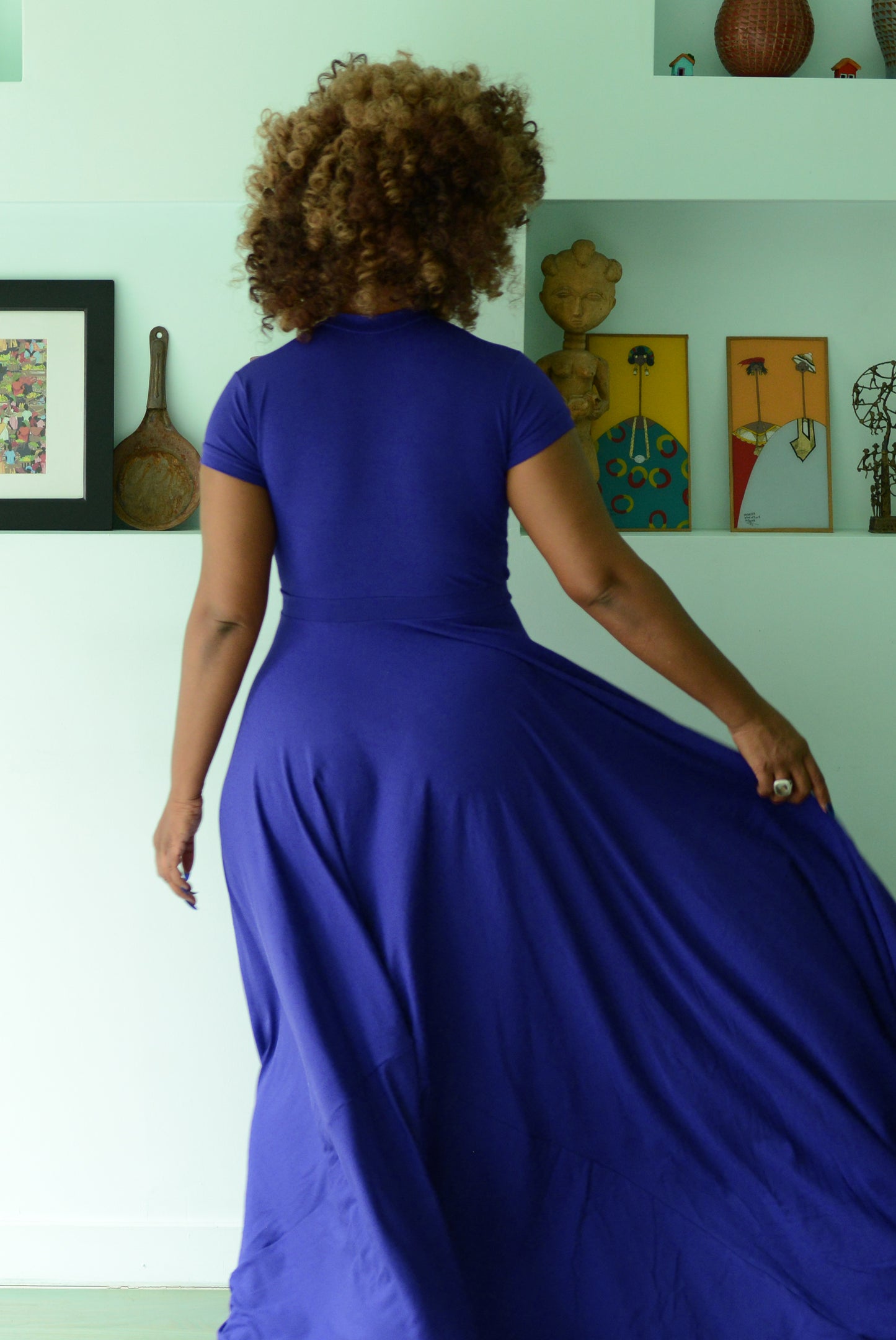 cap-sleeve keyhole dress w/ tie
