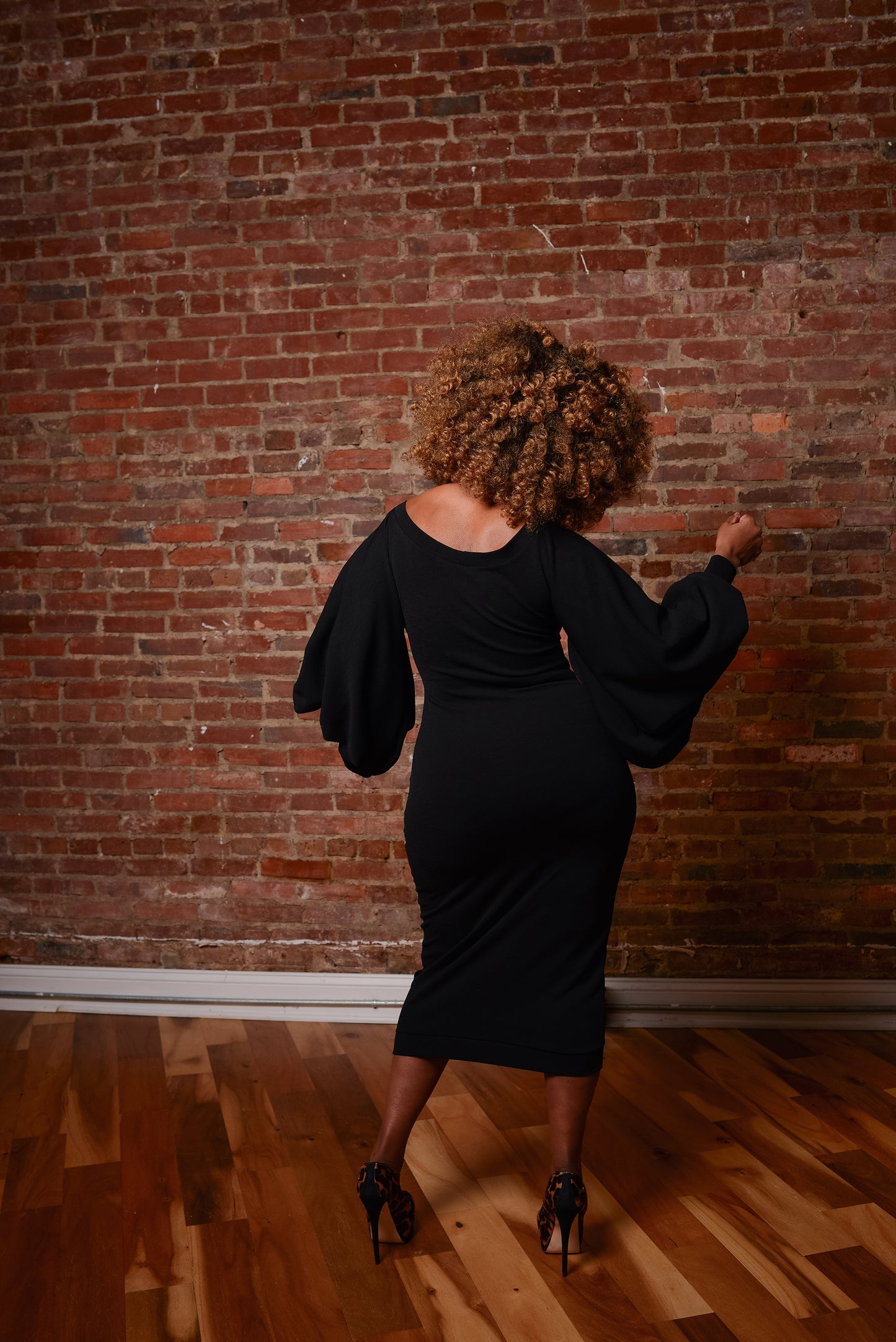 bishop sleeve pencil