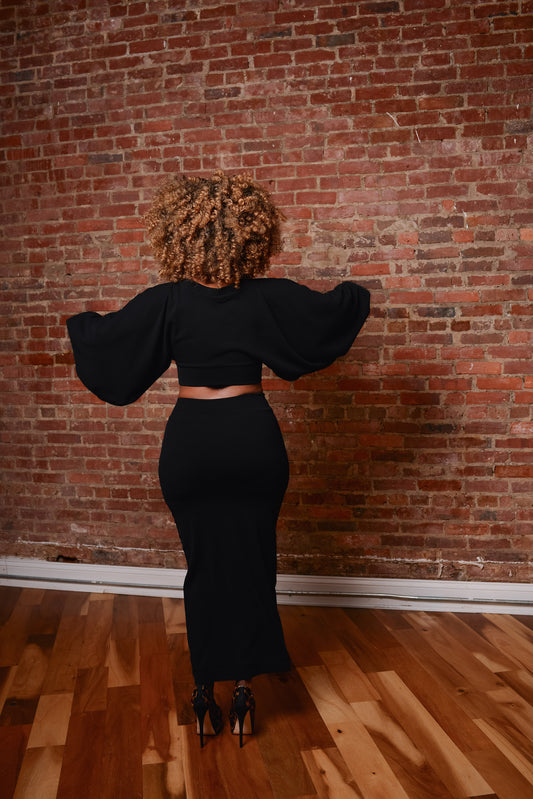 bishop sleeve crop + pencil skirt