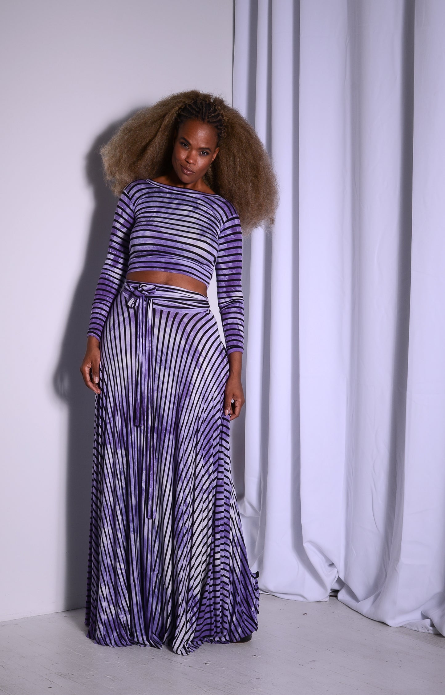 :: skripes :: tie-dyed striped long sleeve crop + circle skirt