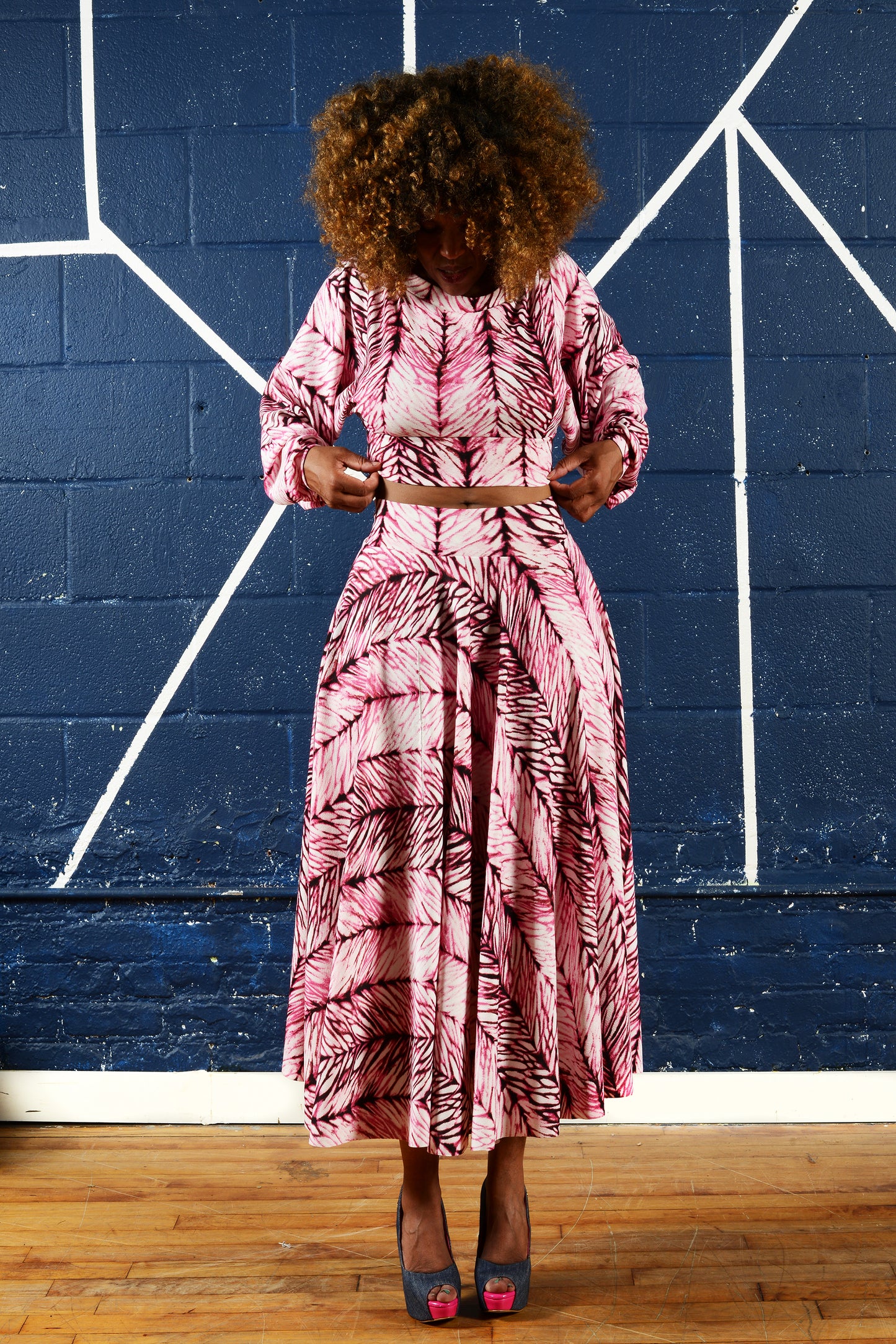 :: day twenty-four :: trail print ls slope crop + tea skirt
