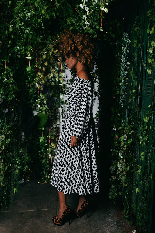houndstoof tea-length dress