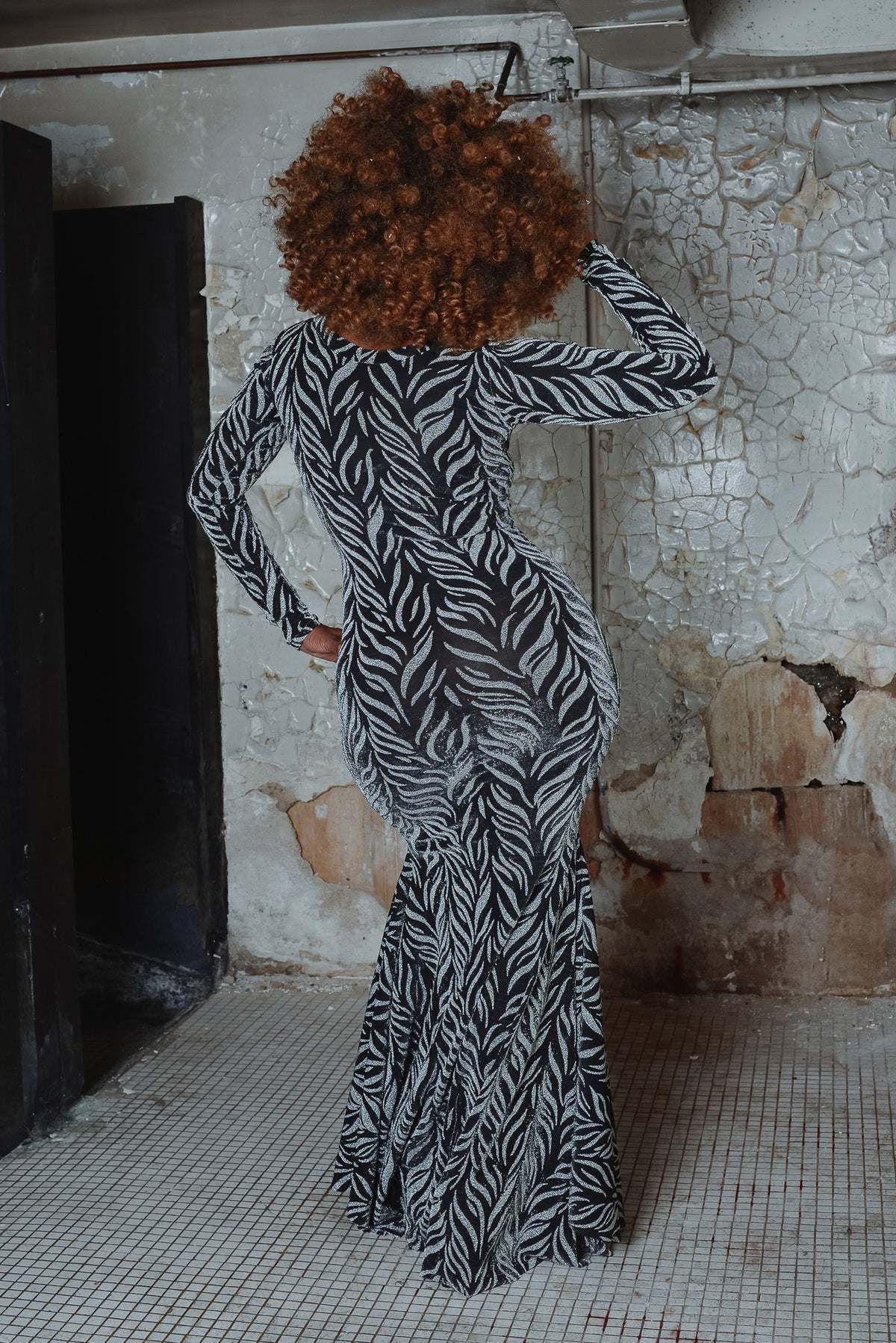 :: select :: fancy zebra long sleeve fishtail