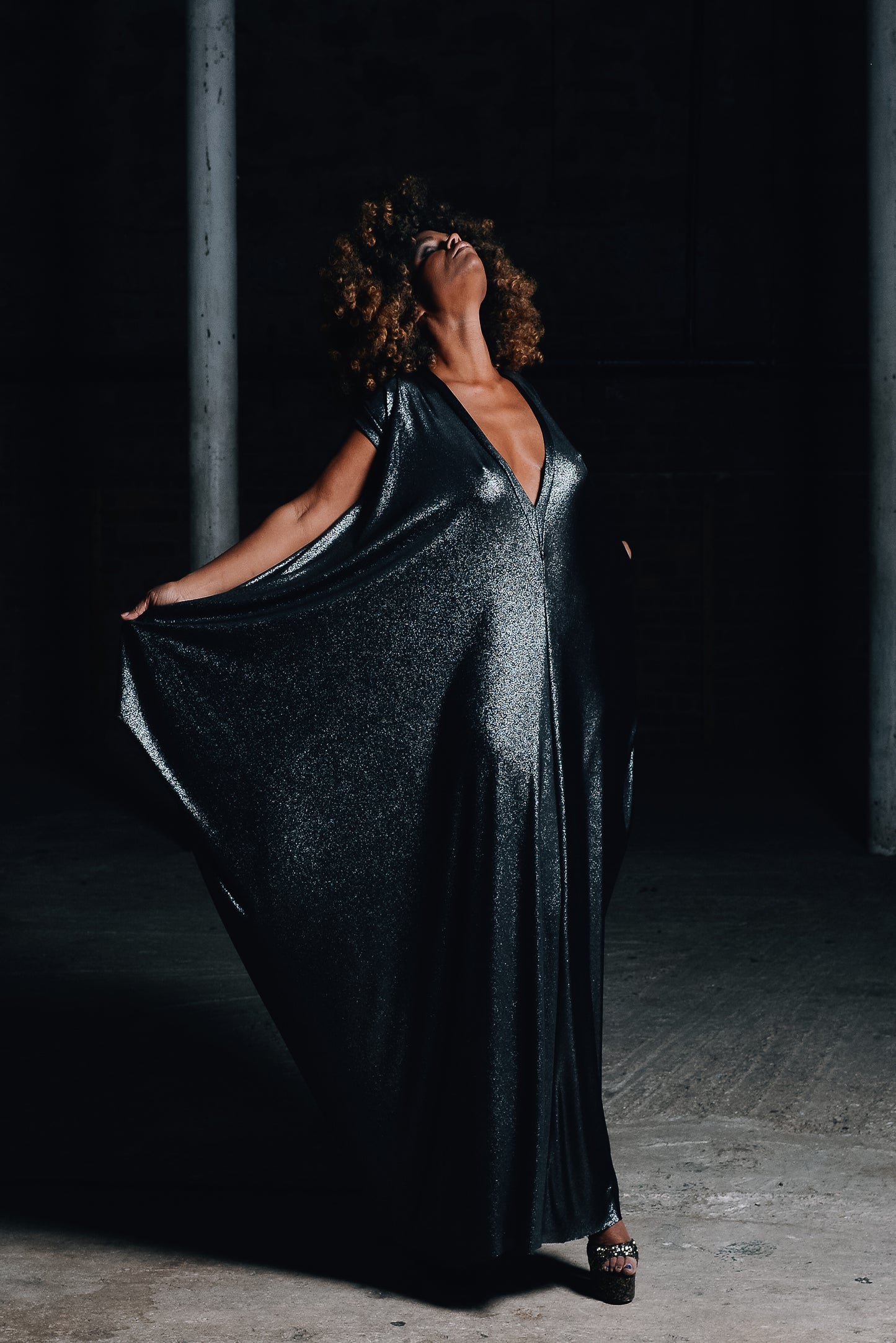 :: day eighteen :: sparkle thief black drape