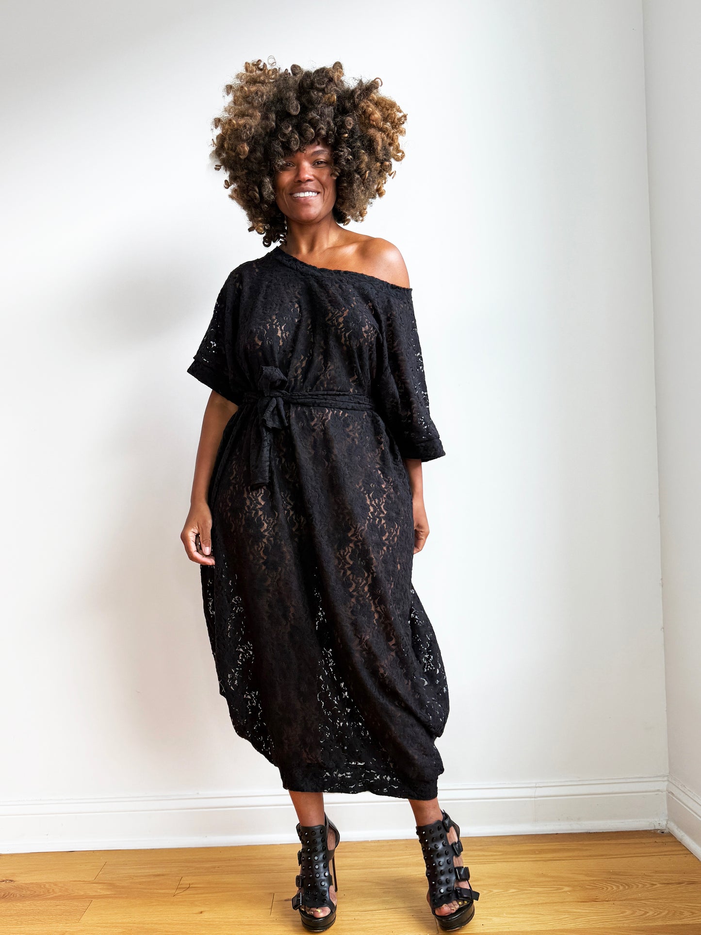 soft  lace drapy shift w/belt