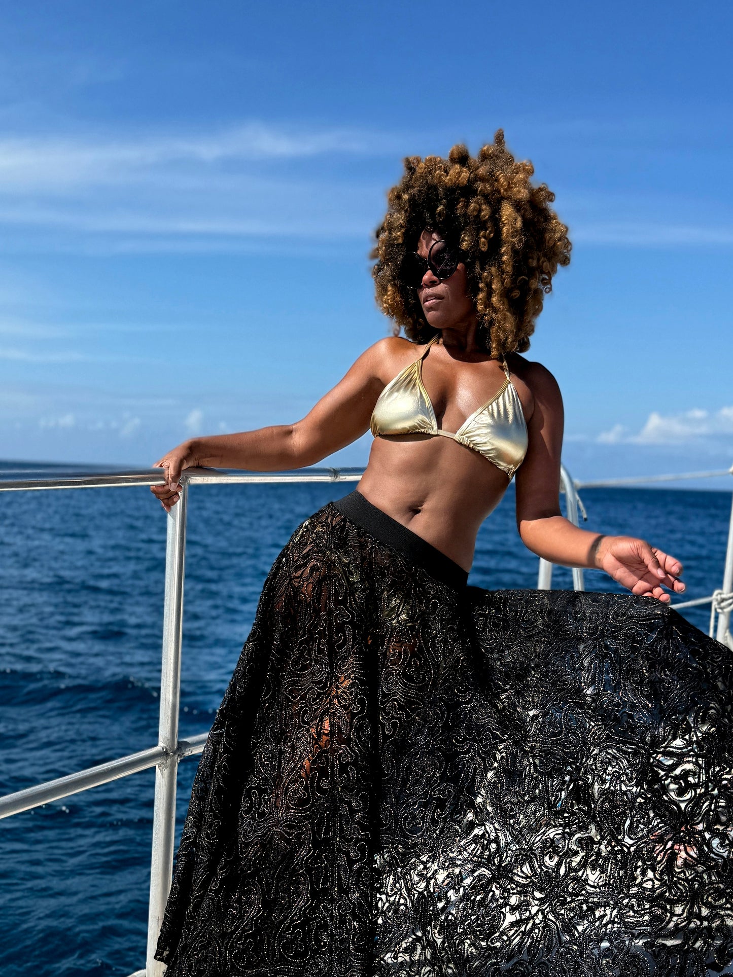 :: select :: embroidered lace skirt with gold lurex