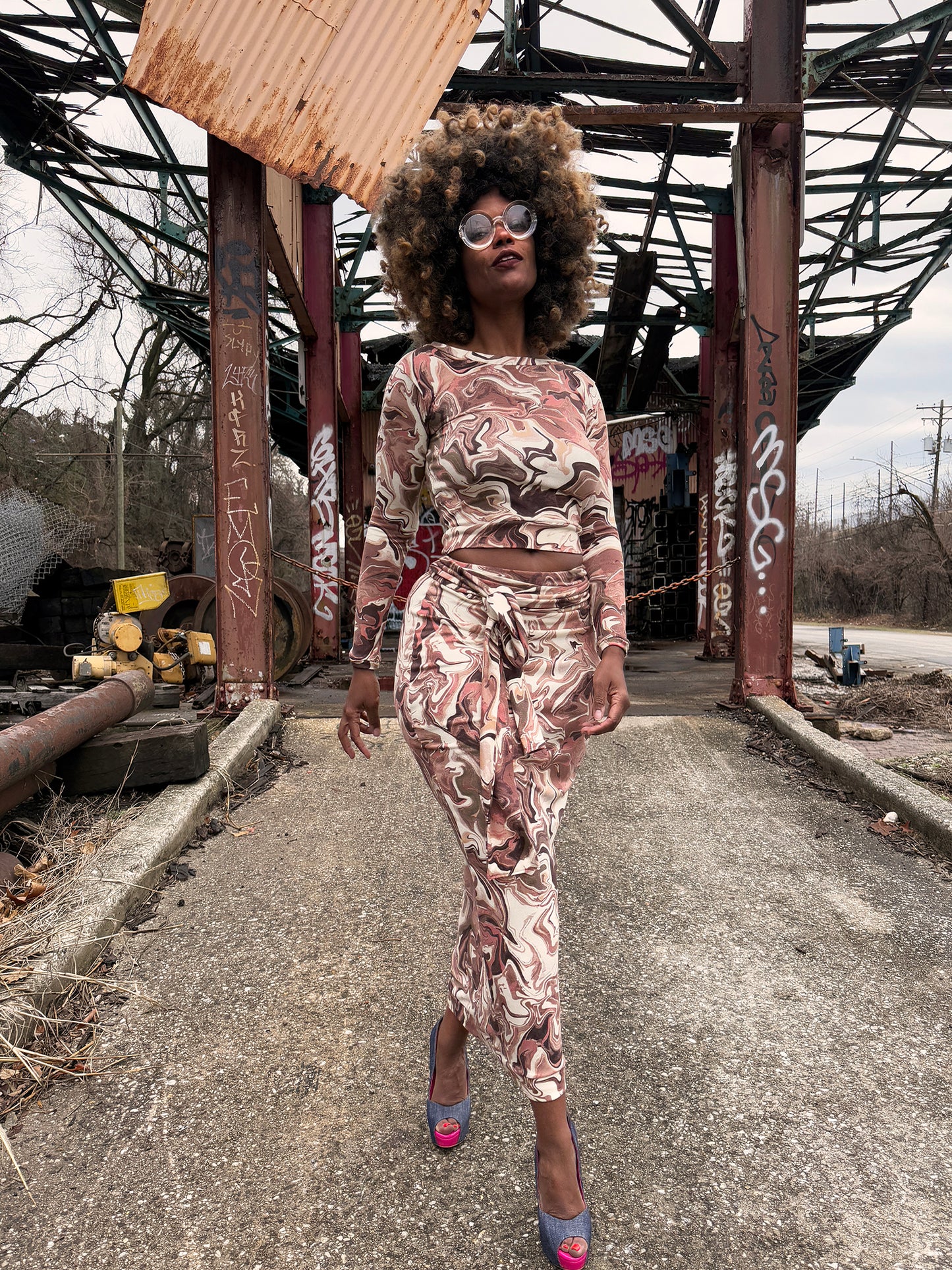 :: fire :: marble knit long sleeve crop + pencil skirt w/tie