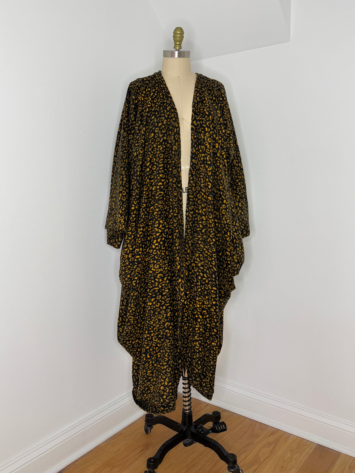 :: fire :: cozy imaginary animal print duster - black/gold