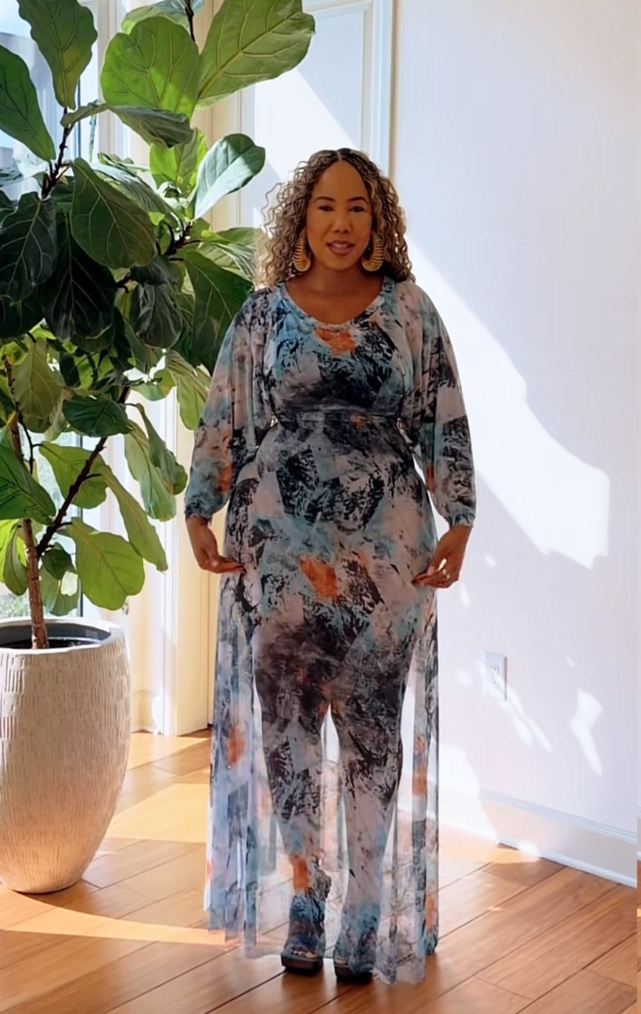 :: TATI :: power mesh print batwing