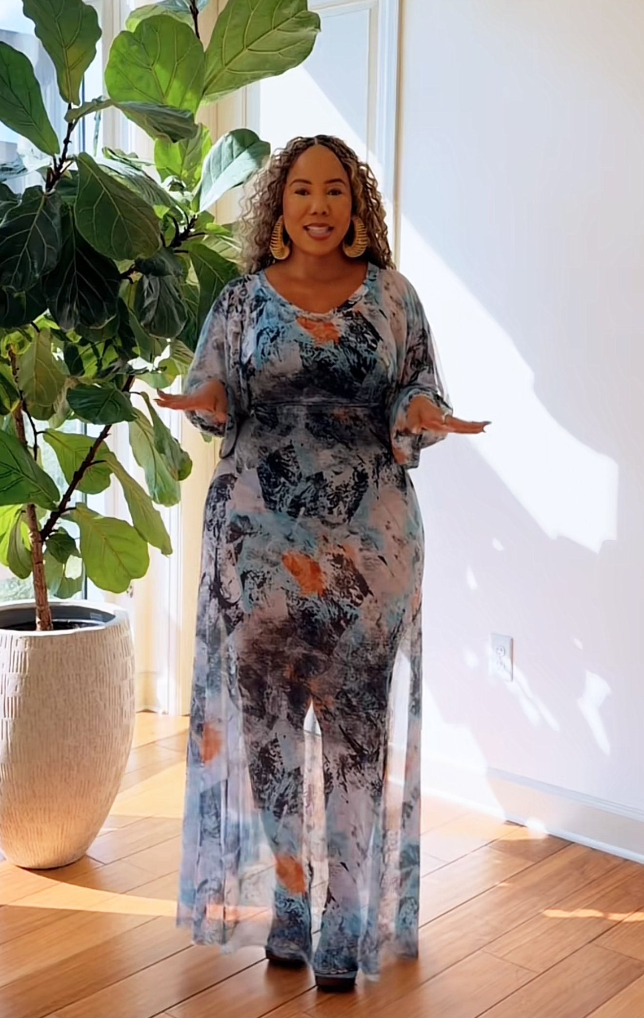 :: TATI :: power mesh print batwing