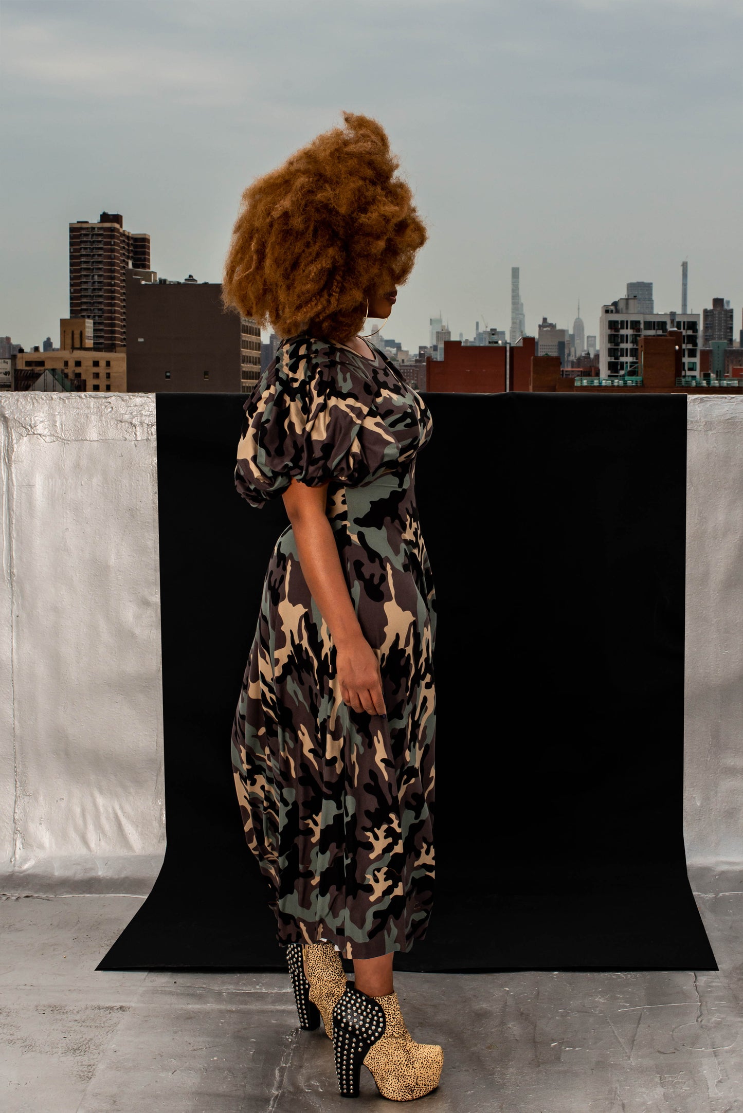 camo puff sleeve crew